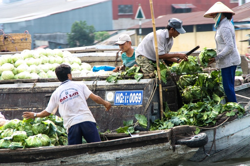 Victoria Can Tho Resort - Floating Market Breakfast Cruise - 54