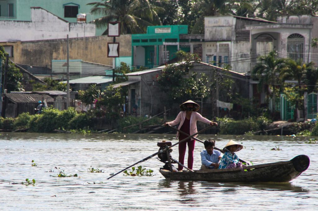 Du ngoạn sông Mê Kông