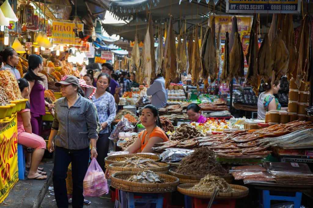 Exploring The Chau Doc Market