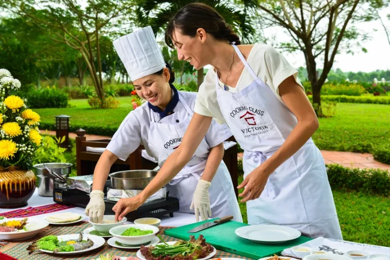 Trải Nghiệm Lớp Học Nấu Ăn File name: Cooking-class-4.webp